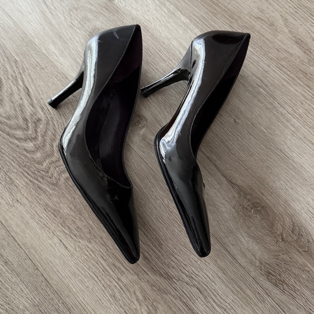 Ann Taylor Patent Black Heels, Size 10 - Picture 2 of 6